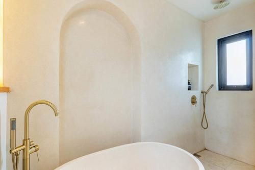 Casa Padang Padang villa living space with natural light